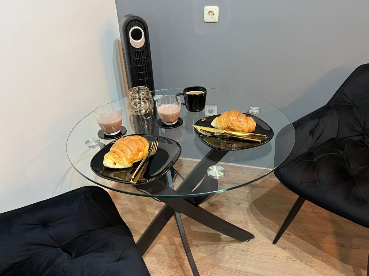 Traum Wohnung Mit Kingsize-Bett Graz Esterno foto
