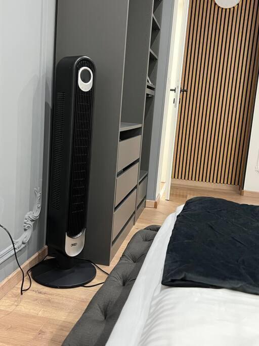 Traum Wohnung Mit Kingsize-Bett Graz Esterno foto